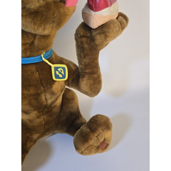 14” Large Cartoon Network Scooby Doo Plush Holding Hot Dog Play By Play - Picture 5 of 12